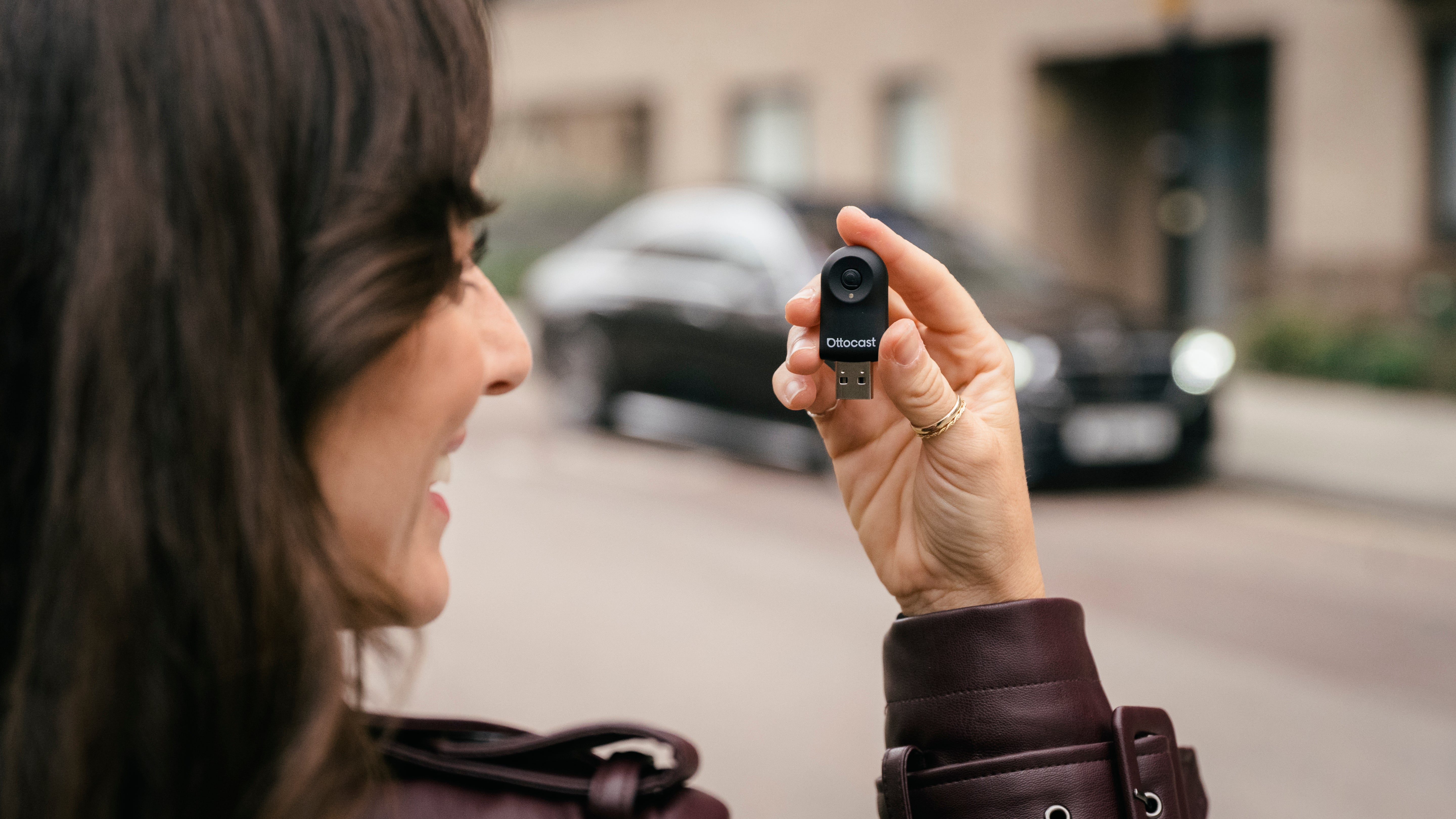 (🎉Black Friday Saldi estivi 55% di sconto) Ottocast Mini Wireless CarPlay/Android Auto Adattatore