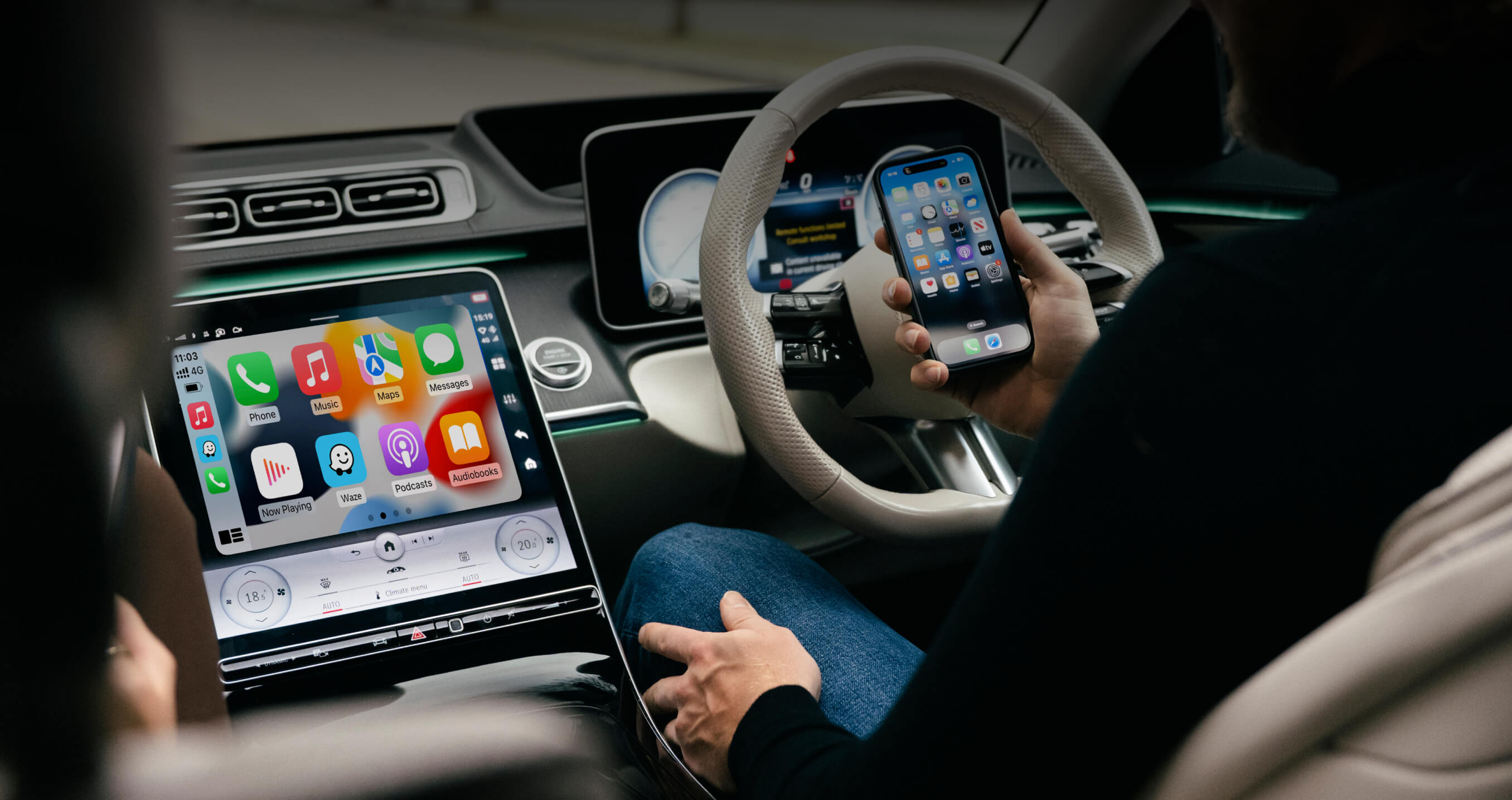 <h3><strong>CarPlay e Android Auto wireless senza interruzioni</strong></h3>